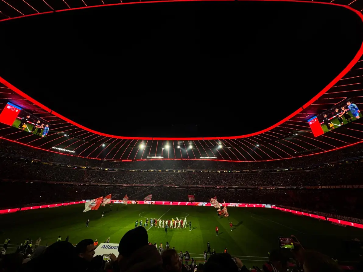 拜仁大胜不莱梅，稳坐德甲榜首宝座的简单介绍