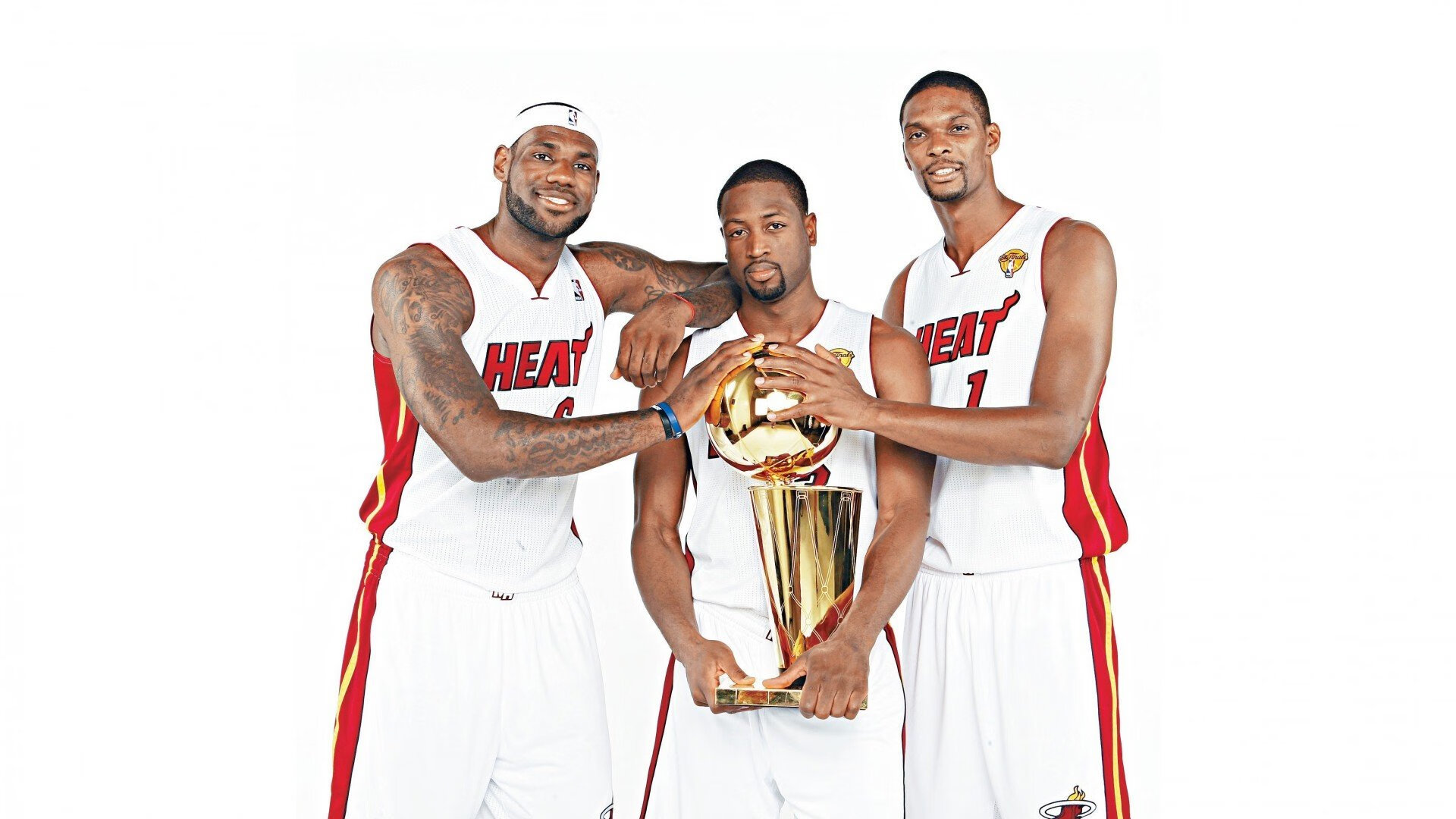 当英超争冠焦点战遇见篮球奇迹,辽宁单节风暴如何拉开掘金?