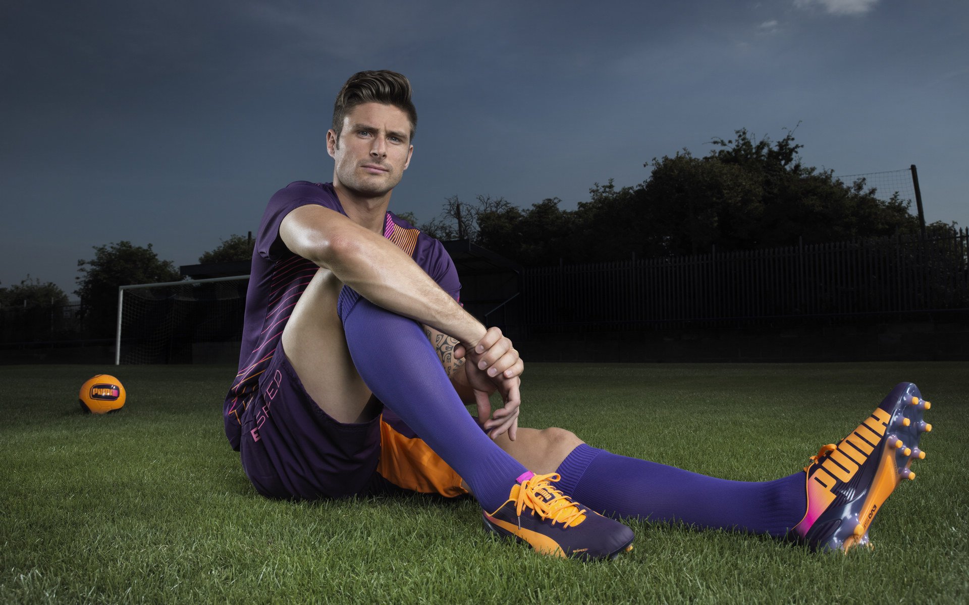 绿白奇迹！贝蒂斯力克黄潜艇，哈兰德赛后评分拉满引爆热议